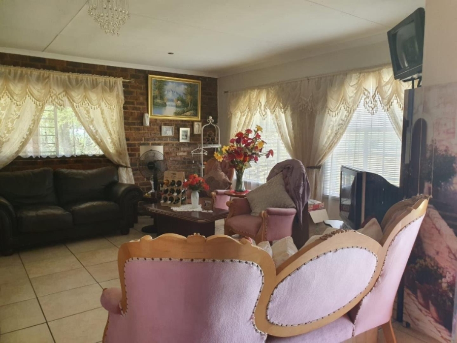 Commercial Property for Sale in Mullersrust Free State